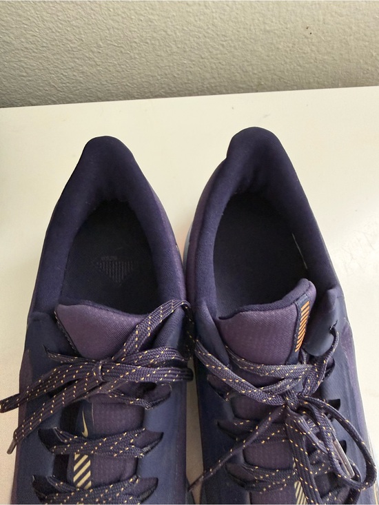 Nike Men size 13  zoom winflo 6  Running Shoes Navy with Gold main image 6